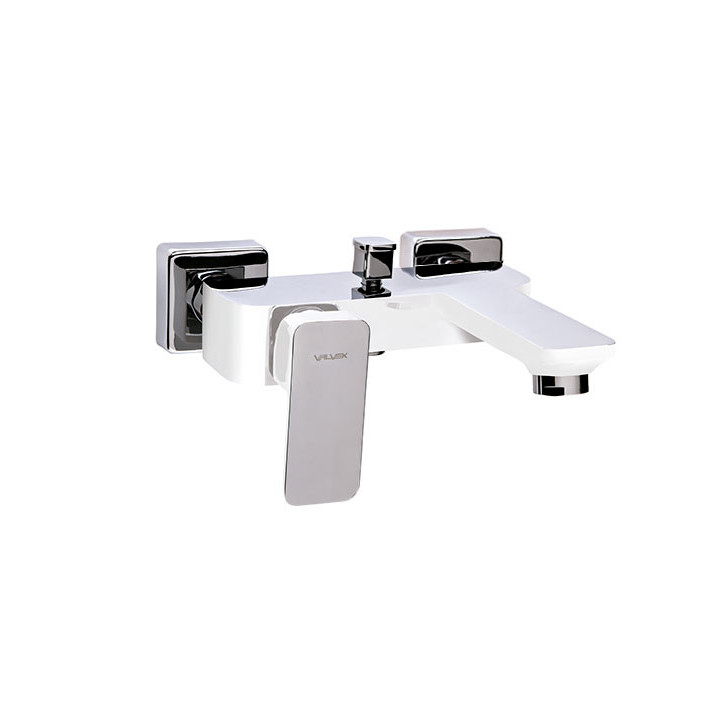 Bateria wannowa Valvex Vegane, natynkowa, wylewka 130mm, zestaw natryskowy, chrom