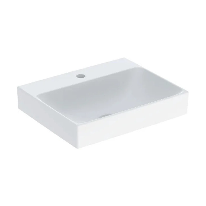 Miska wisząca WC Geberit ONE, TurboFlush, z deską sedesową, panel dekoracyjny: chrom błyszczący